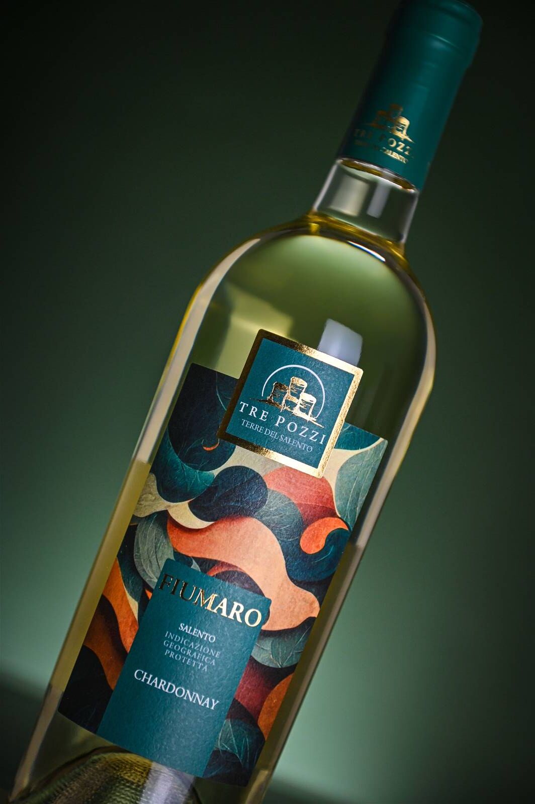Vino Tre Pozzi Fiumaro, still life di dettaglio